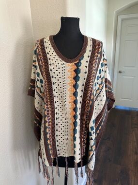 Cream & Brown Patterned Fringe Knit Sweater